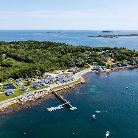 Bluebird Ocean Point Inn